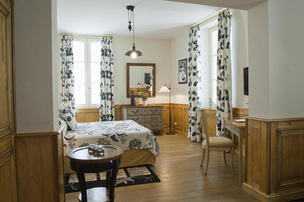 Villa Heloise Hotel Puisseguin Екстер'єр фото
